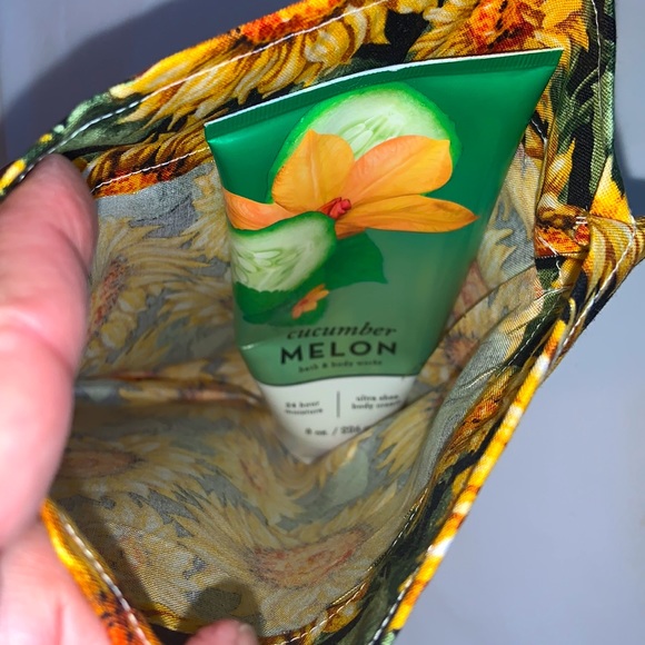 HAND CRAFTED Colorful Sunflower Fabric Two Reusable Lined Gift Bags Drawstring - Picture 3 of 5